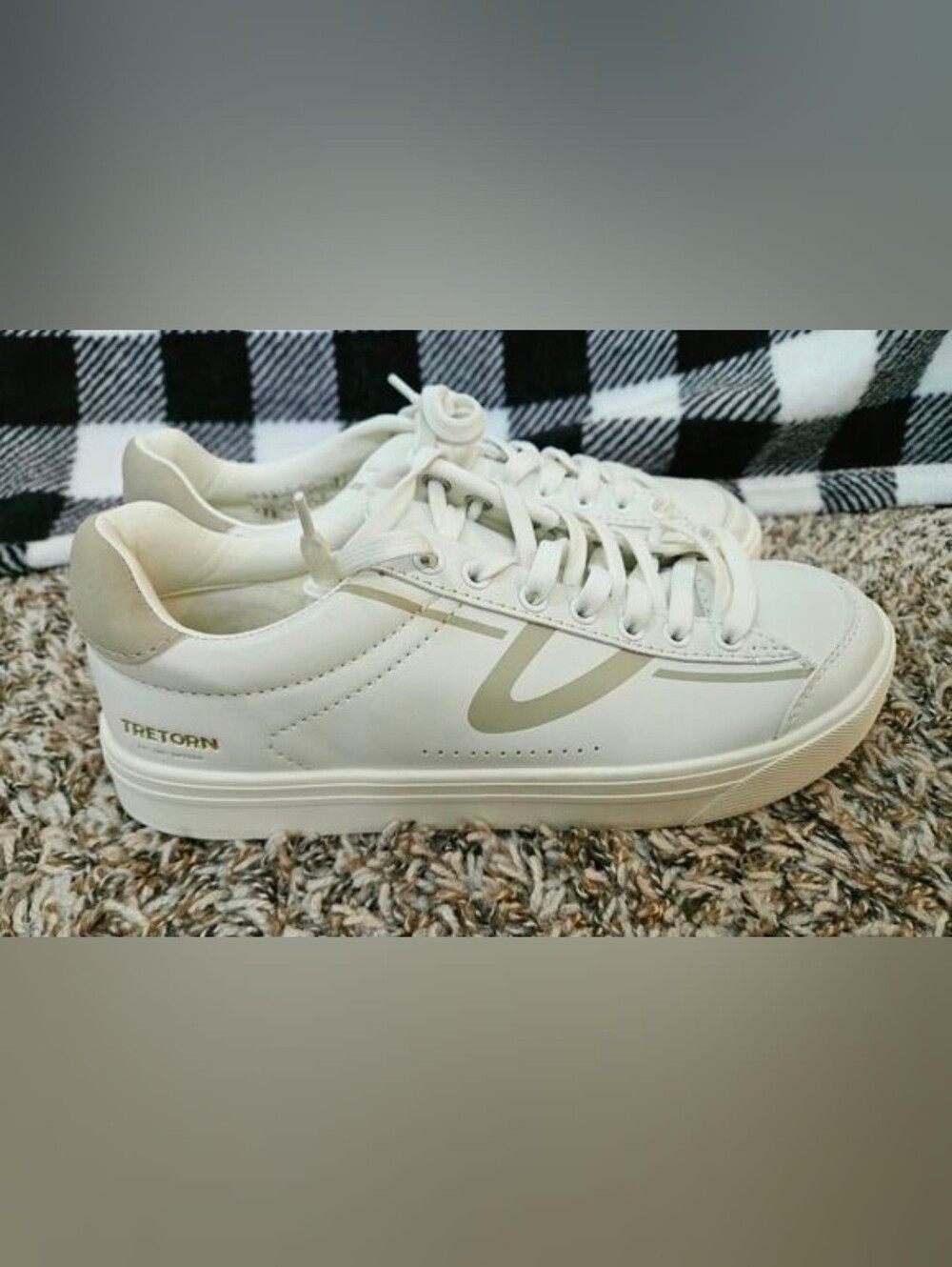 Tretorn Serve Sneakers Womens 7 White Taupe Casual Low Top Lace Up Shoes